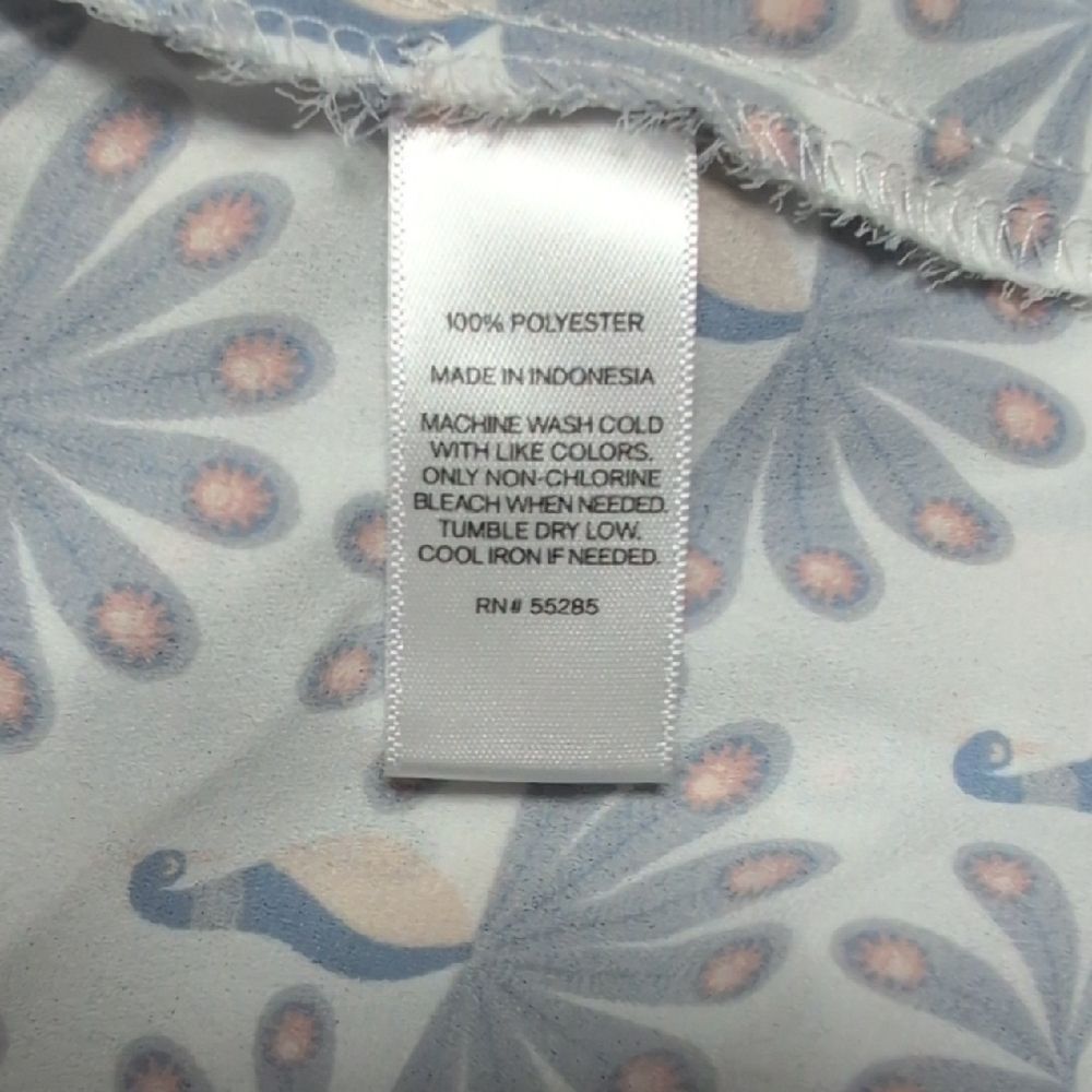 Express White and Blue Floral Button-Down  Size XS - Picture 7 of 7